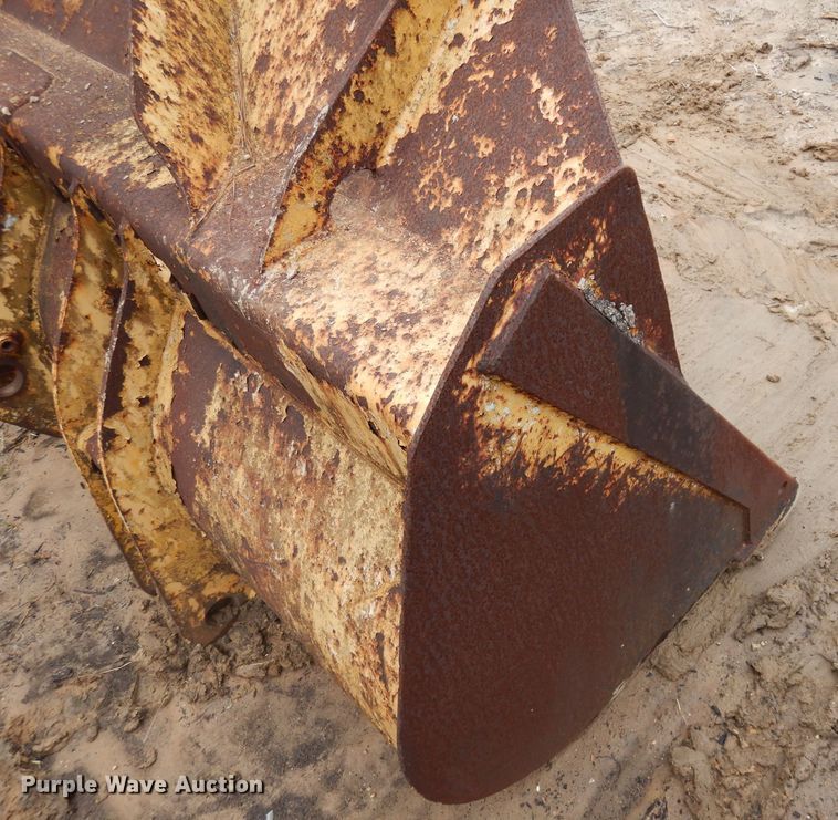image for item GJ9256 95"W loader bucket