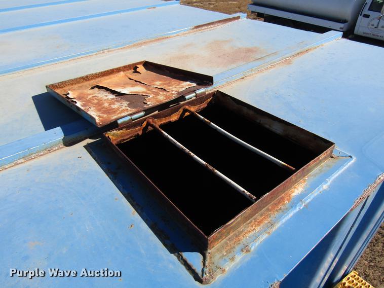 image for item H1250 2004 VE Enterprises frac tank trailer