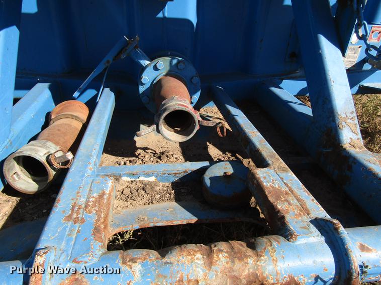 image for item H1250 2004 VE Enterprises frac tank trailer