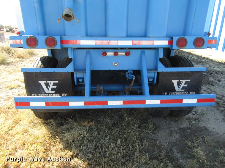 image for item H1250 2004 VE Enterprises frac tank trailer