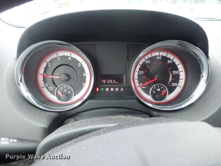 image for item DC1421 2012 Dodge Grand Caravan van