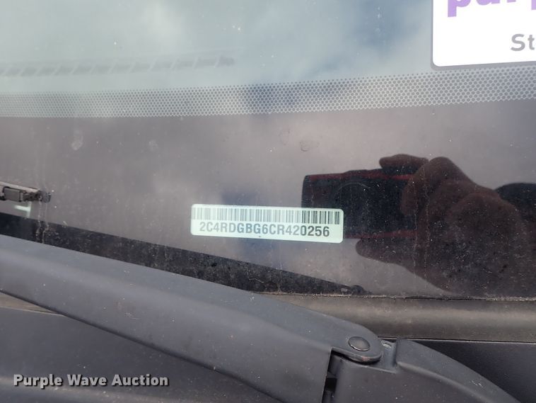 image for item DC1421 2012 Dodge Grand Caravan van