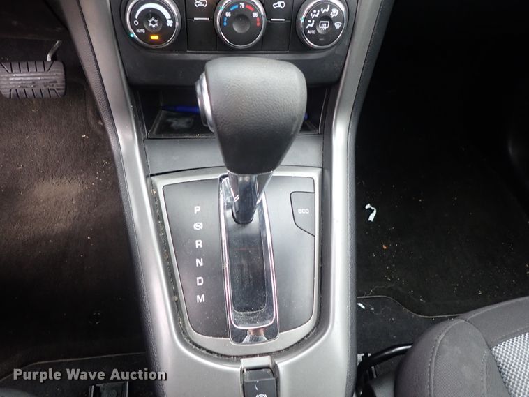 image for item DC1422 2012 Chevrolet Captiva SUV