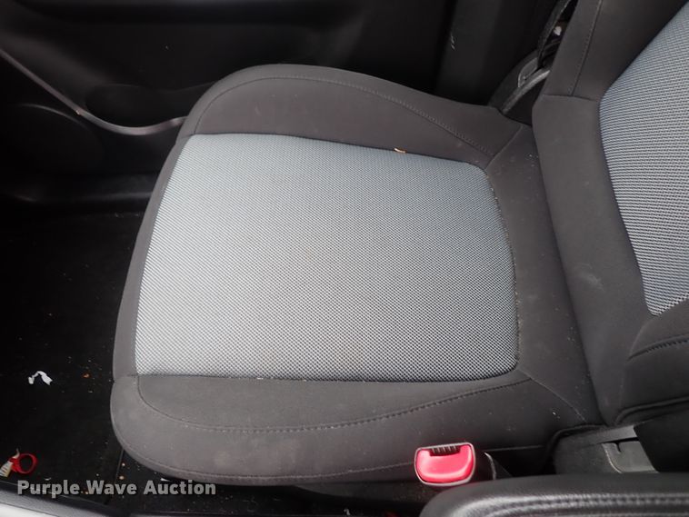 image for item DC1422 2012 Chevrolet Captiva SUV