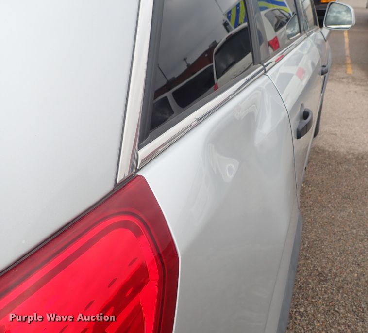 image for item DC1422 2012 Chevrolet Captiva SUV