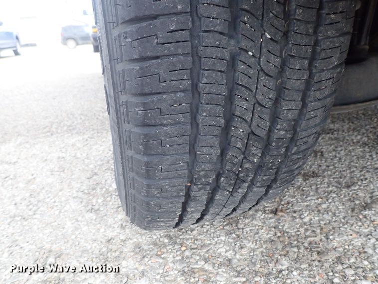 image for item DC1422 2012 Chevrolet Captiva SUV