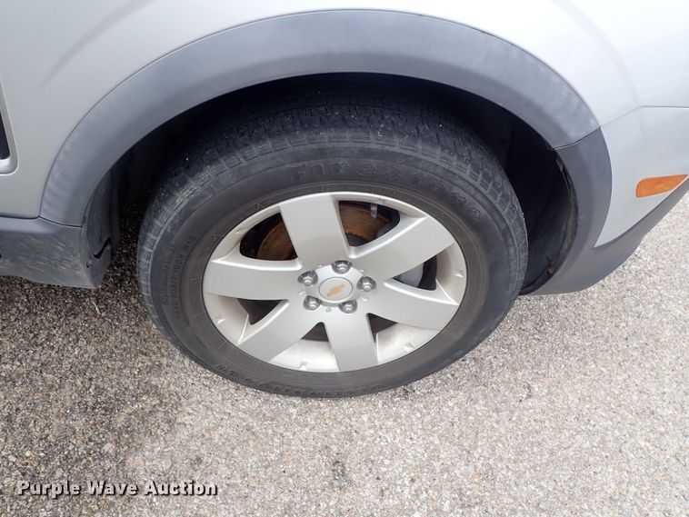 image for item DC1422 2012 Chevrolet Captiva SUV
