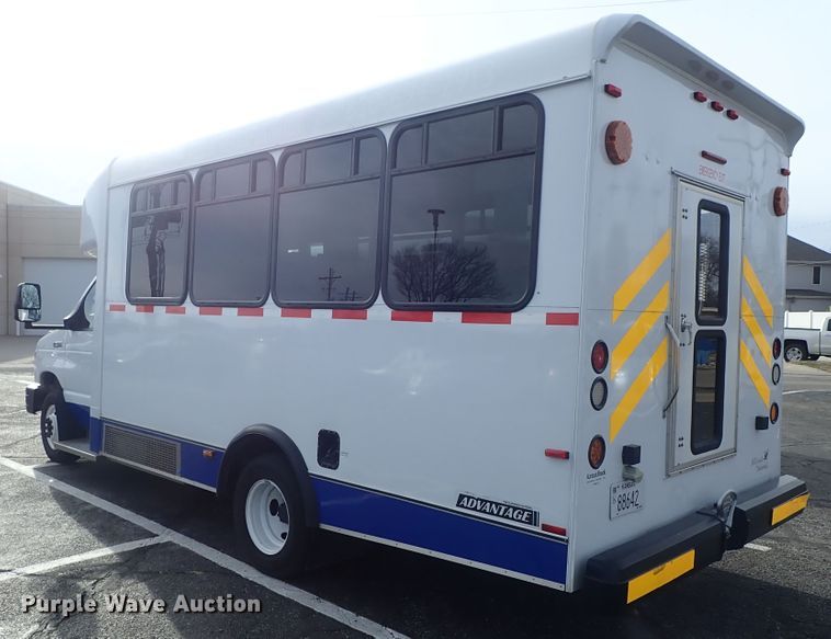 image for item DC3367 2015 Ford Econoline E450 Eldorado Advantage shuttle bus