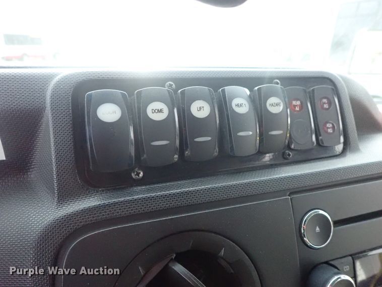 image for item DC3367 2015 Ford Econoline E450 Eldorado Advantage shuttle bus