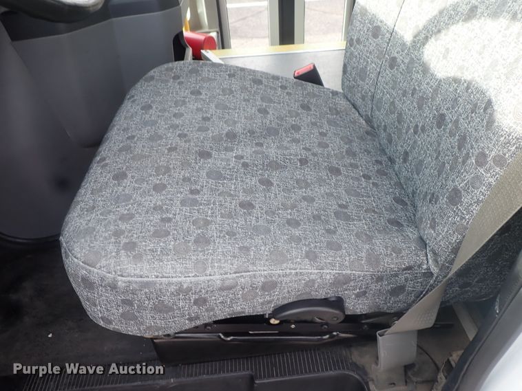 image for item DC3367 2015 Ford Econoline E450 Eldorado Advantage shuttle bus