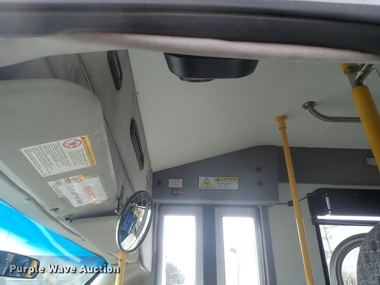 image for item DC3367 2015 Ford Econoline E450 Eldorado Advantage shuttle bus