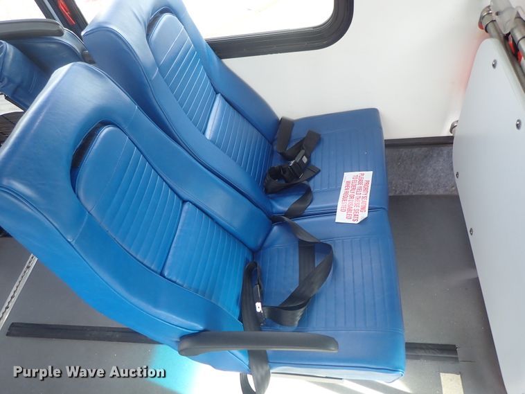 image for item DC3367 2015 Ford Econoline E450 Eldorado Advantage shuttle bus