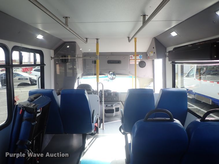 image for item DC3367 2015 Ford Econoline E450 Eldorado Advantage shuttle bus