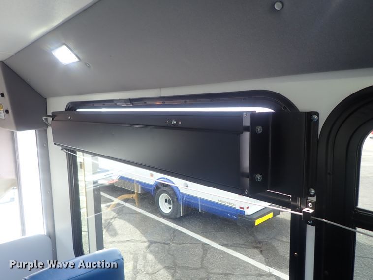 image for item DC3367 2015 Ford Econoline E450 Eldorado Advantage shuttle bus