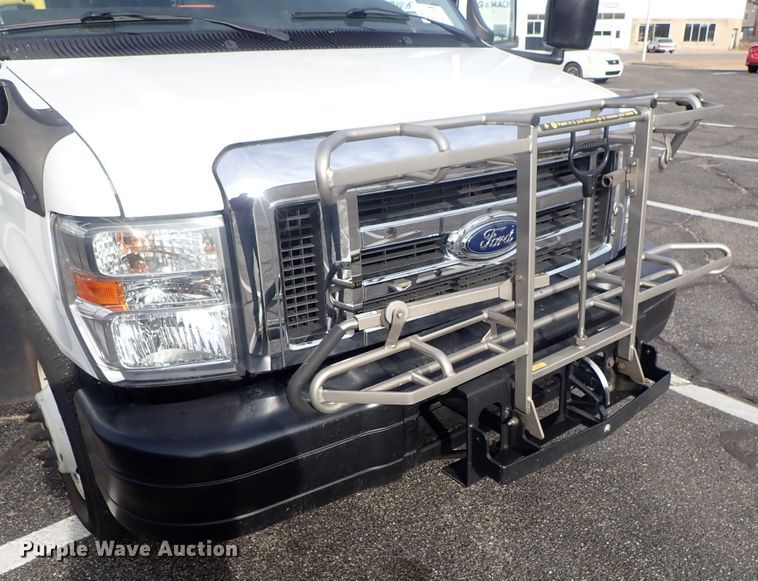 image for item DC3367 2015 Ford Econoline E450 Eldorado Advantage shuttle bus