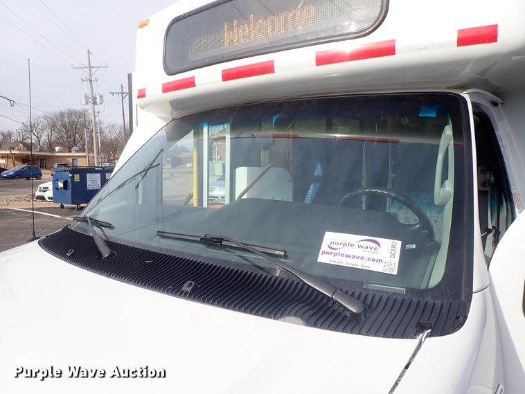 image for item DC3367 2015 Ford Econoline E450 Eldorado Advantage shuttle bus