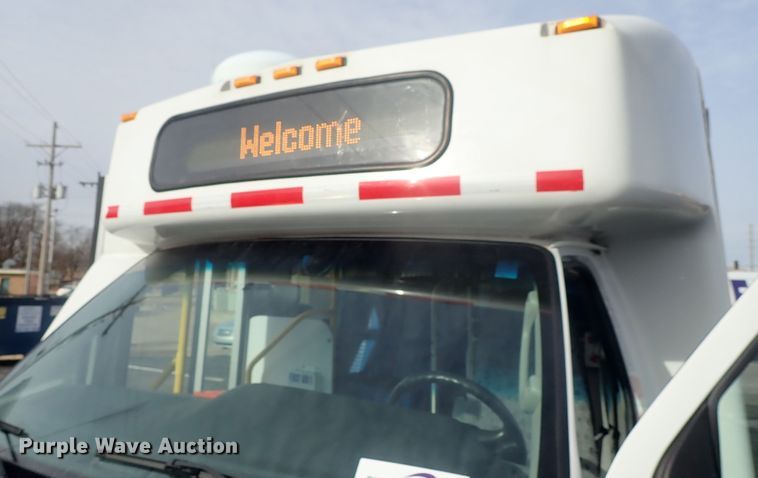 image for item DC3367 2015 Ford Econoline E450 Eldorado Advantage shuttle bus