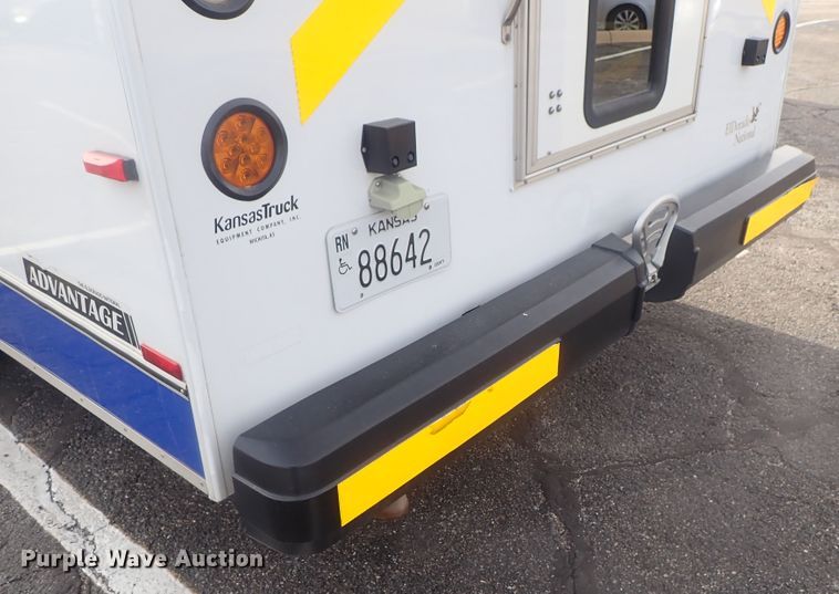 image for item DC3367 2015 Ford Econoline E450 Eldorado Advantage shuttle bus