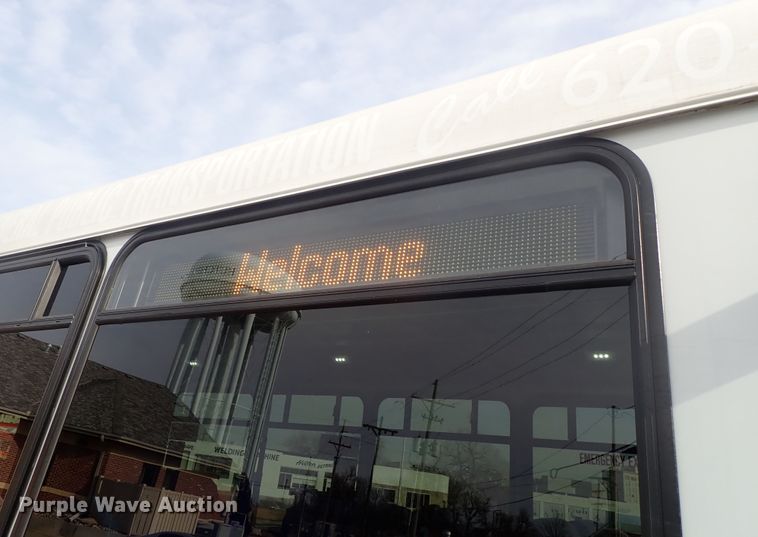 image for item DC3367 2015 Ford Econoline E450 Eldorado Advantage shuttle bus