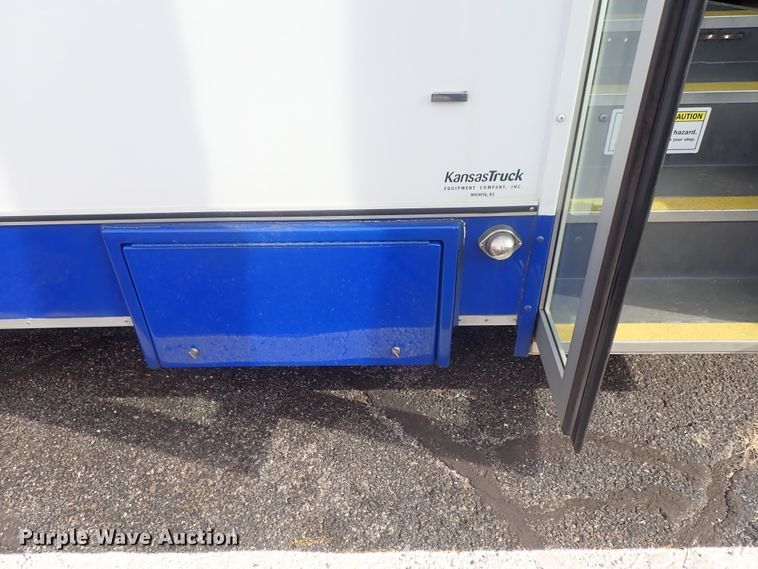 image for item DC3367 2015 Ford Econoline E450 Eldorado Advantage shuttle bus