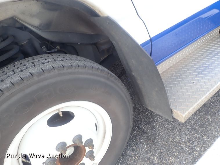 image for item DC3367 2015 Ford Econoline E450 Eldorado Advantage shuttle bus