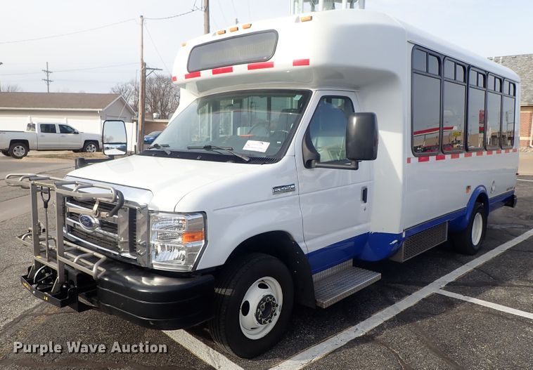 image for item DC3368 2016 Ford Econoline E450 Eldorado Aerotech shuttle bus