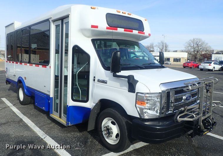 image for item DC3368 2016 Ford Econoline E450 Eldorado Aerotech shuttle bus
