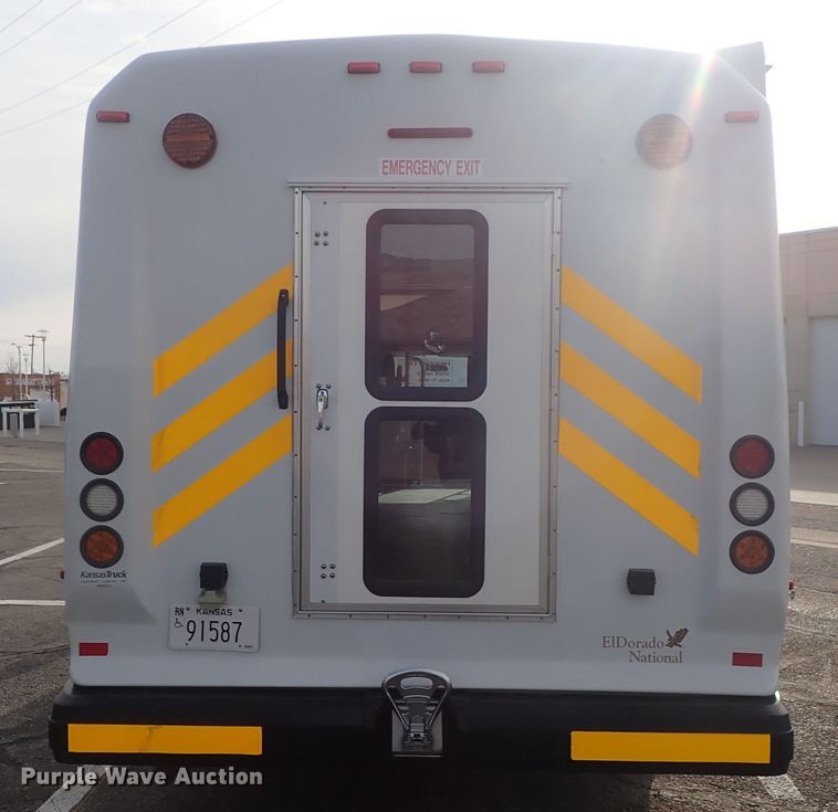 image for item DC3368 2016 Ford Econoline E450 Eldorado Aerotech shuttle bus