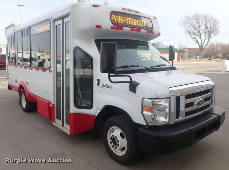 image for item DC3369 2014 Ford Econoline E450 Eldorado Aerotech shuttle bus