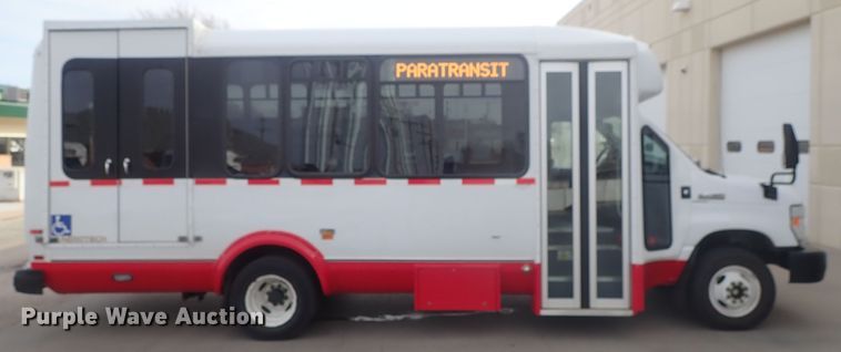 image for item DC3369 2014 Ford Econoline E450 Eldorado Aerotech shuttle bus