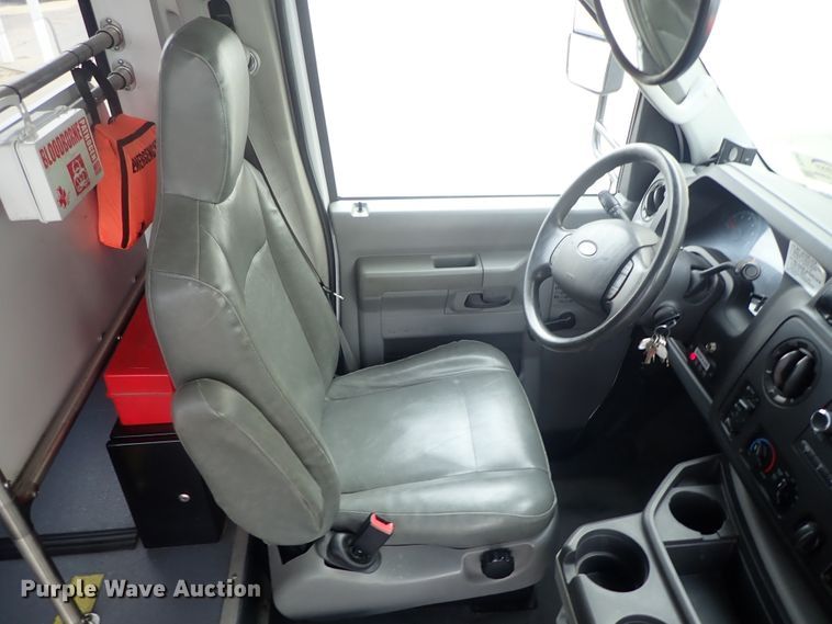 image for item DC3369 2014 Ford Econoline E450 Eldorado Aerotech shuttle bus