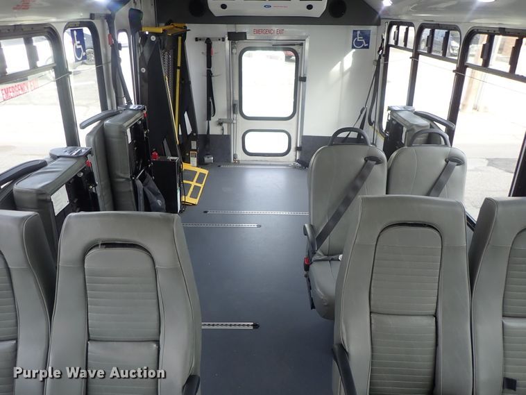 image for item DC3369 2014 Ford Econoline E450 Eldorado Aerotech shuttle bus