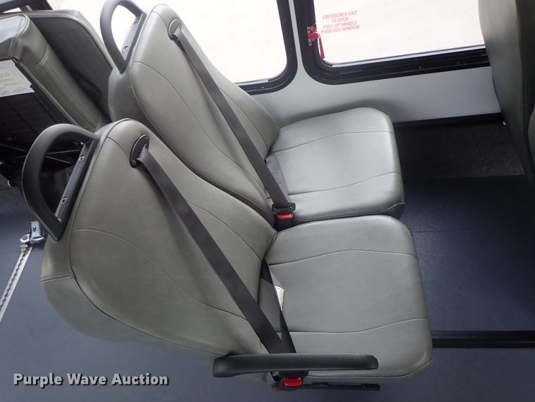 image for item DC3369 2014 Ford Econoline E450 Eldorado Aerotech shuttle bus