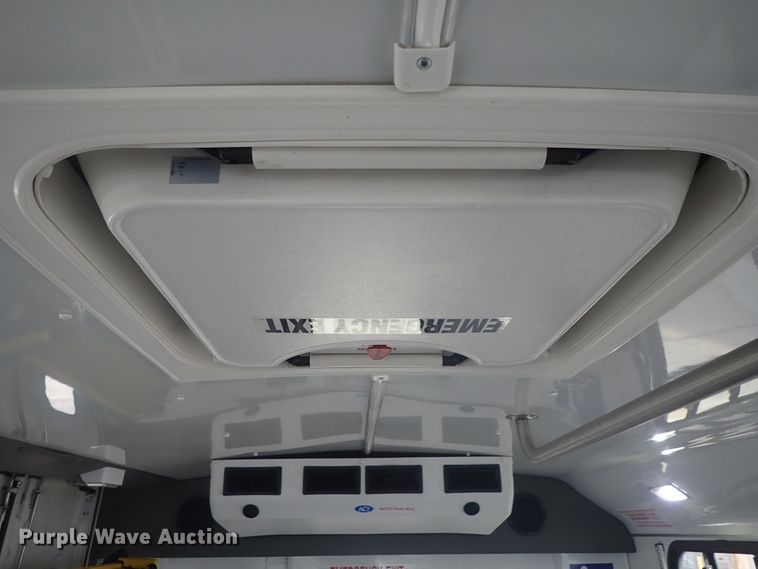 image for item DC3369 2014 Ford Econoline E450 Eldorado Aerotech shuttle bus