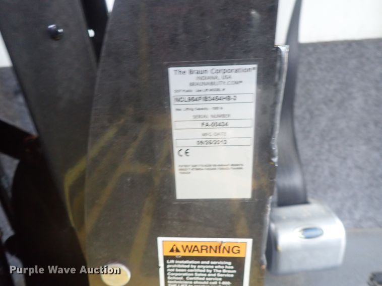 image for item DC3369 2014 Ford Econoline E450 Eldorado Aerotech shuttle bus