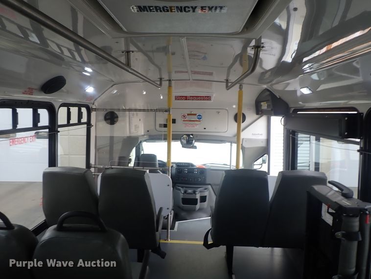 image for item DC3369 2014 Ford Econoline E450 Eldorado Aerotech shuttle bus