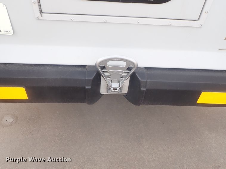 image for item DC3369 2014 Ford Econoline E450 Eldorado Aerotech shuttle bus