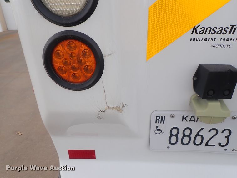 image for item DC3369 2014 Ford Econoline E450 Eldorado Aerotech shuttle bus