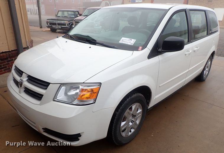image for item DC3372 2010 Dodge Grand Caravan van