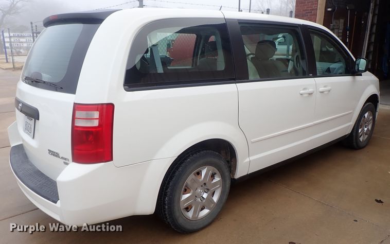 image for item DC3372 2010 Dodge Grand Caravan van
