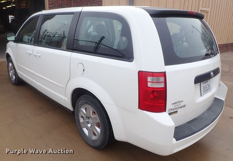 image for item DC3372 2010 Dodge Grand Caravan van