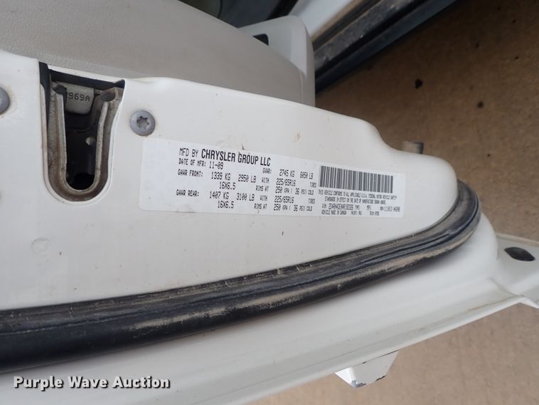 image for item DC3372 2010 Dodge Grand Caravan van