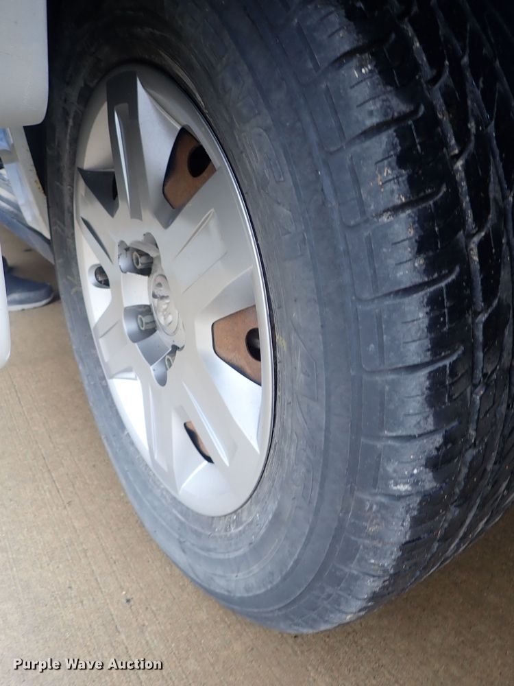 image for item DC3372 2010 Dodge Grand Caravan van