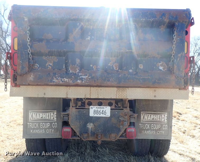 image for item DC3378 1998 International 4900 dump truck