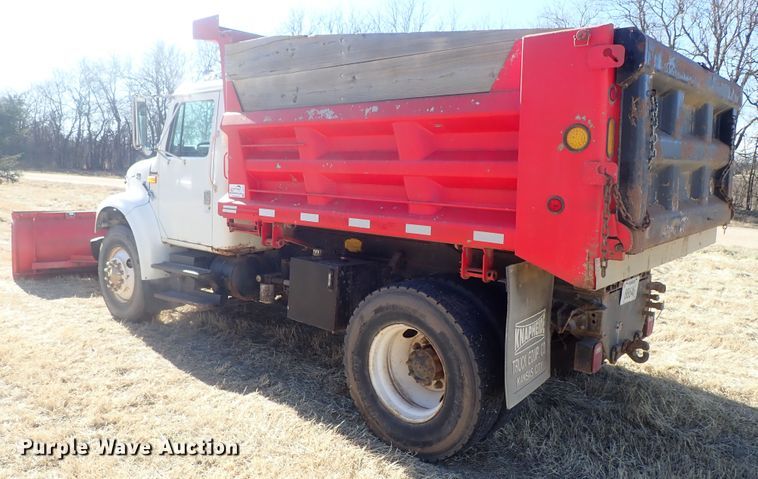 image for item DC3378 1998 International 4900 dump truck