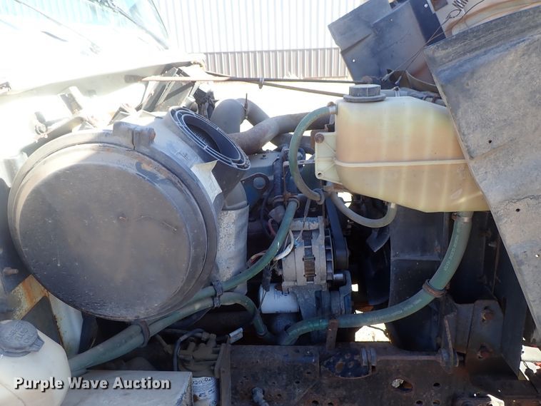 image for item DC3378 1998 International 4900 dump truck