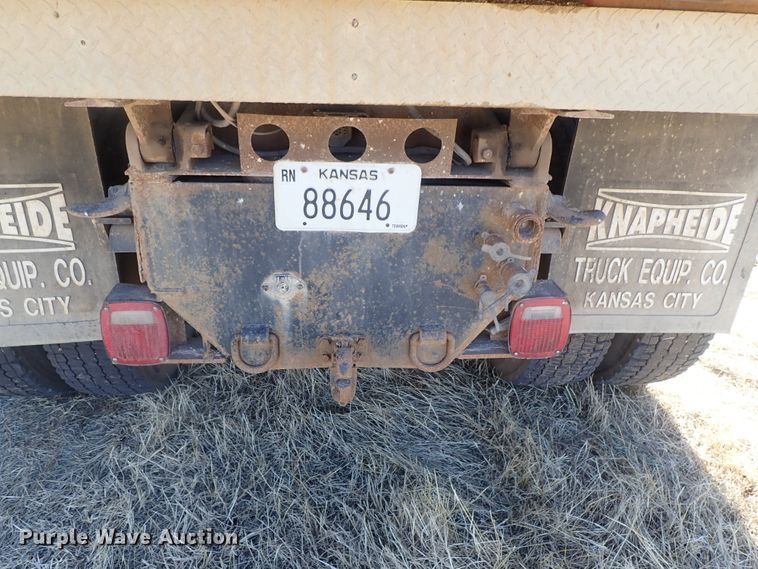 image for item DC3378 1998 International 4900 dump truck