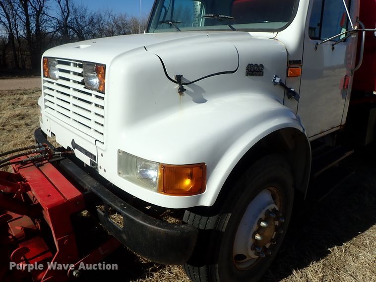 image for item DC3378 1998 International 4900 dump truck