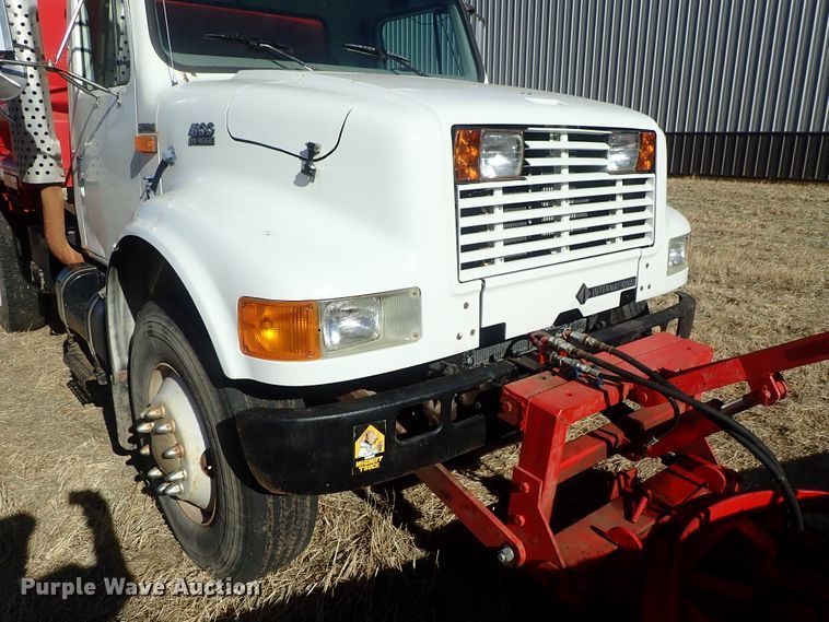 image for item DC3378 1998 International 4900 dump truck