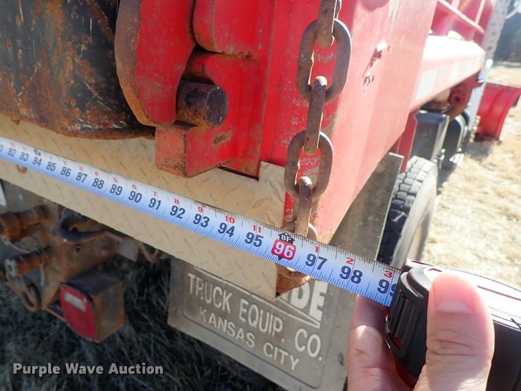 image for item DC3378 1998 International 4900 dump truck